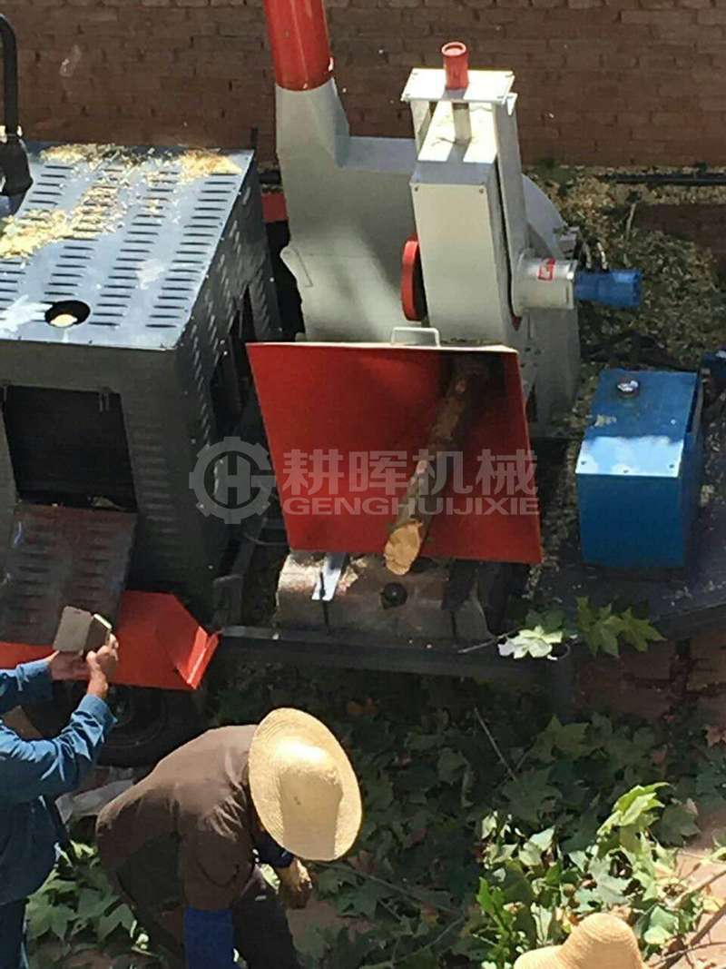 轮式园林粉碎机盘式园林粉碎机现场