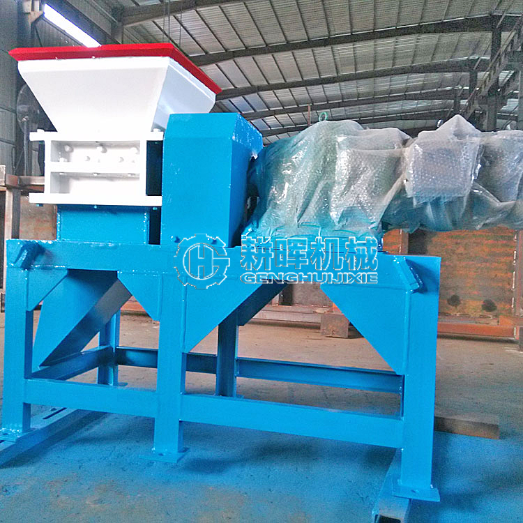 松树皮撕碎机 树皮木皮破碎机 松树皮撕碎机 树皮木皮破碎机